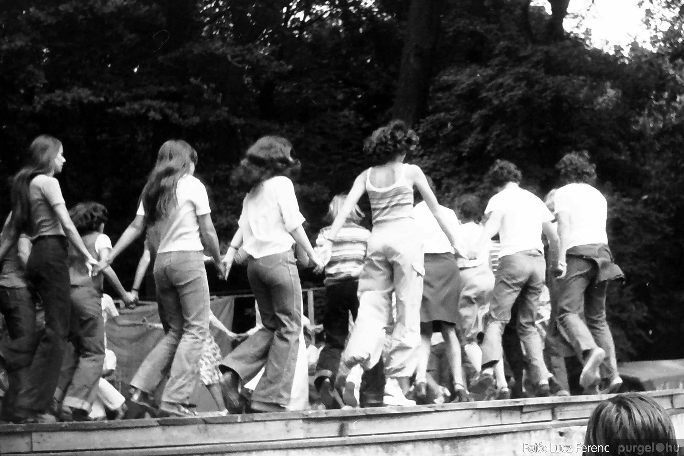 129 1978. Csillebérci emlékek - Fotókː LUCZ FERENC©