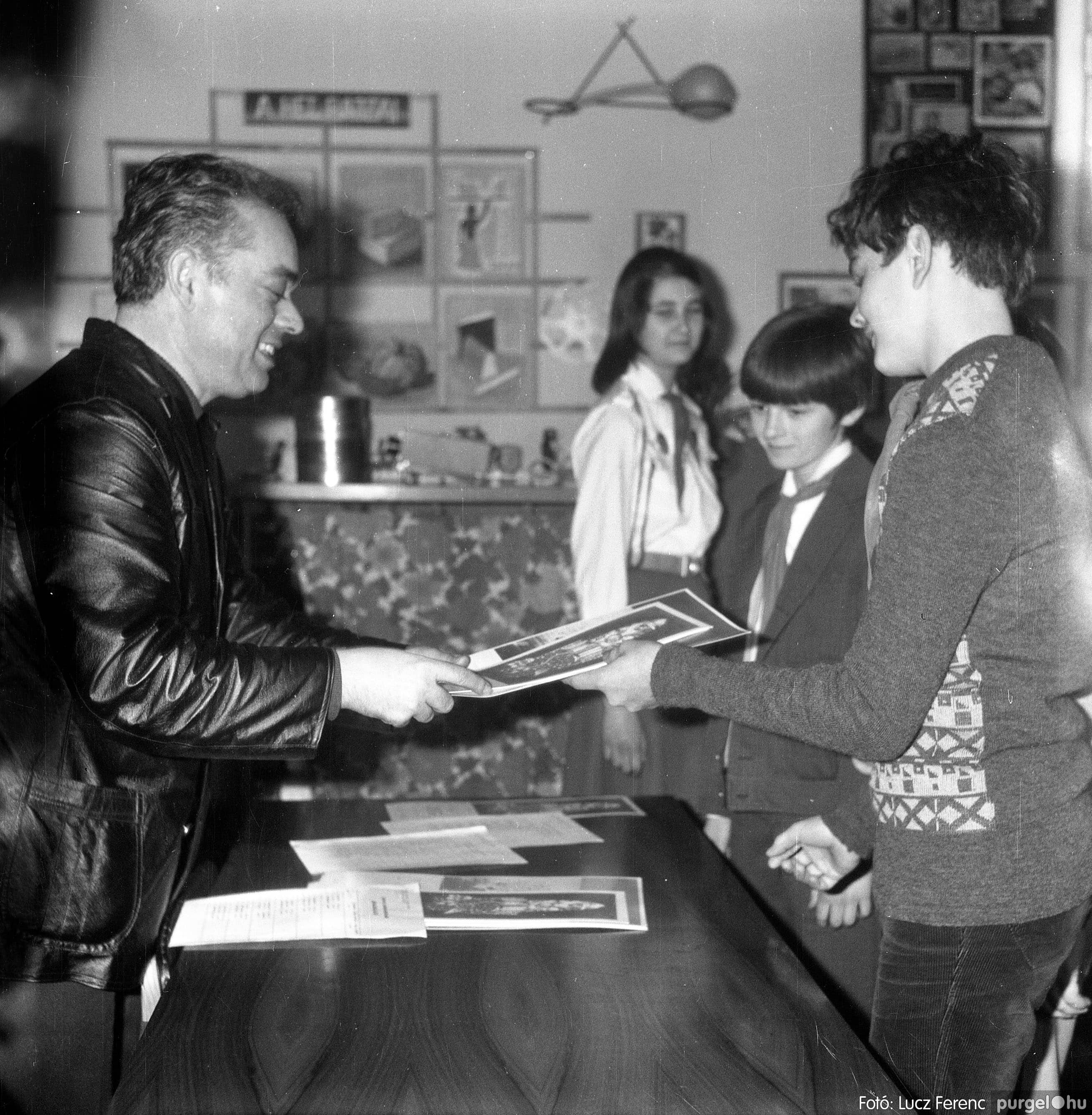 141 1978. Iskolai verseny - Fotókː LUCZ FERENC©
