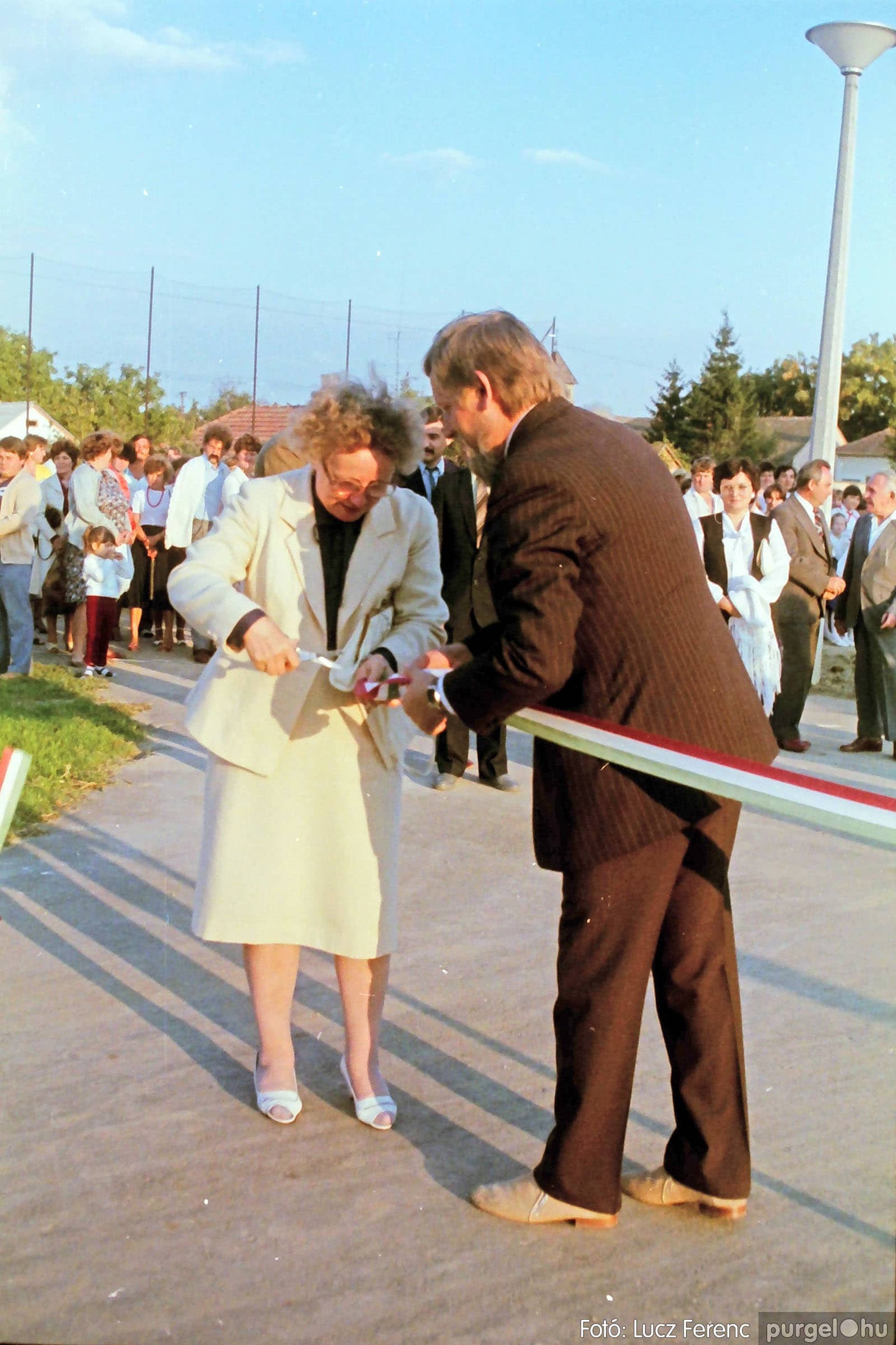 269 1986. Újiskola átadási ünnepsége - Fotókː LUCZ FERENC©