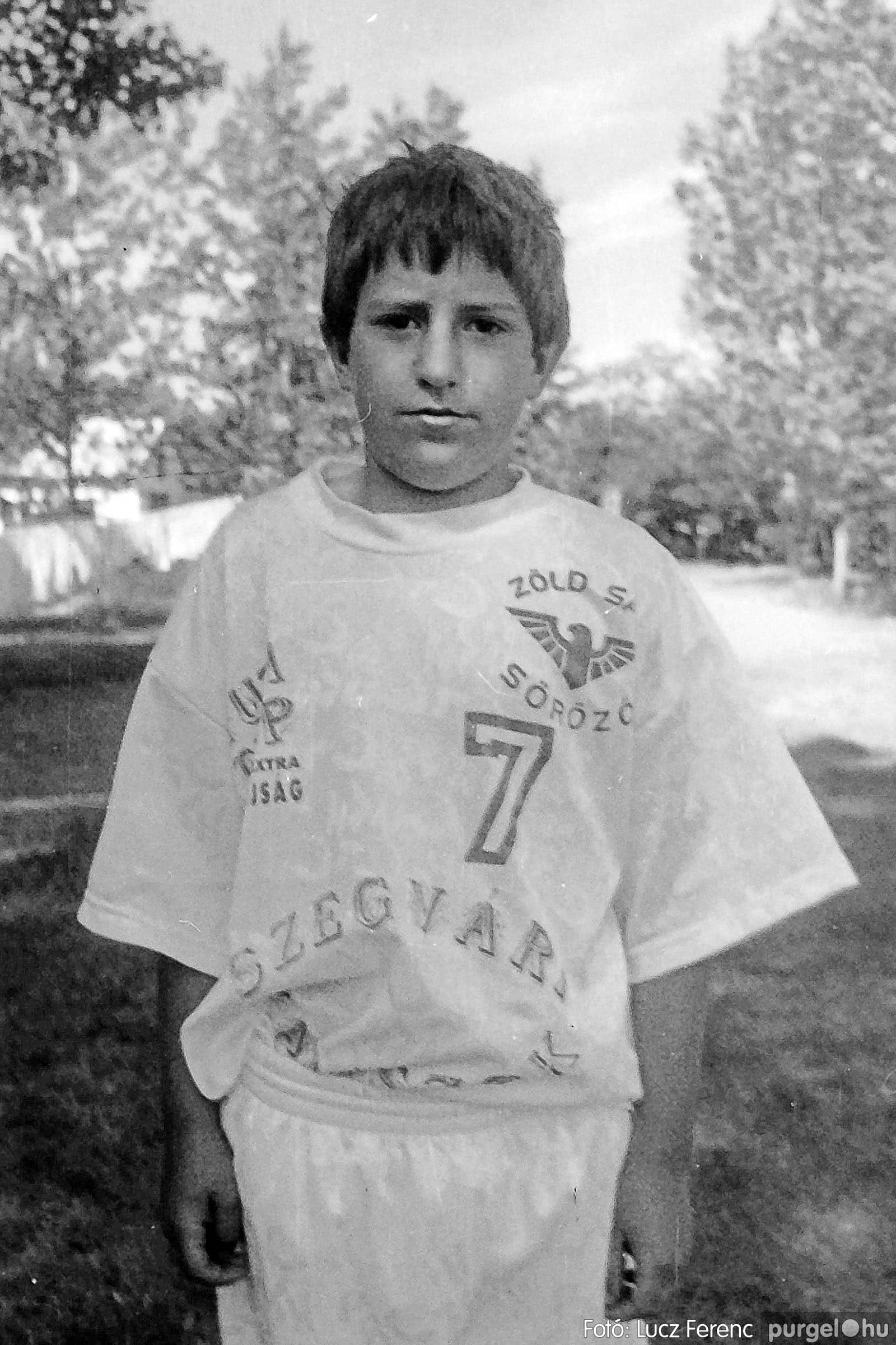 305 1990-es évek - Ifi focisták - Fotókː LUCZ FERENC©