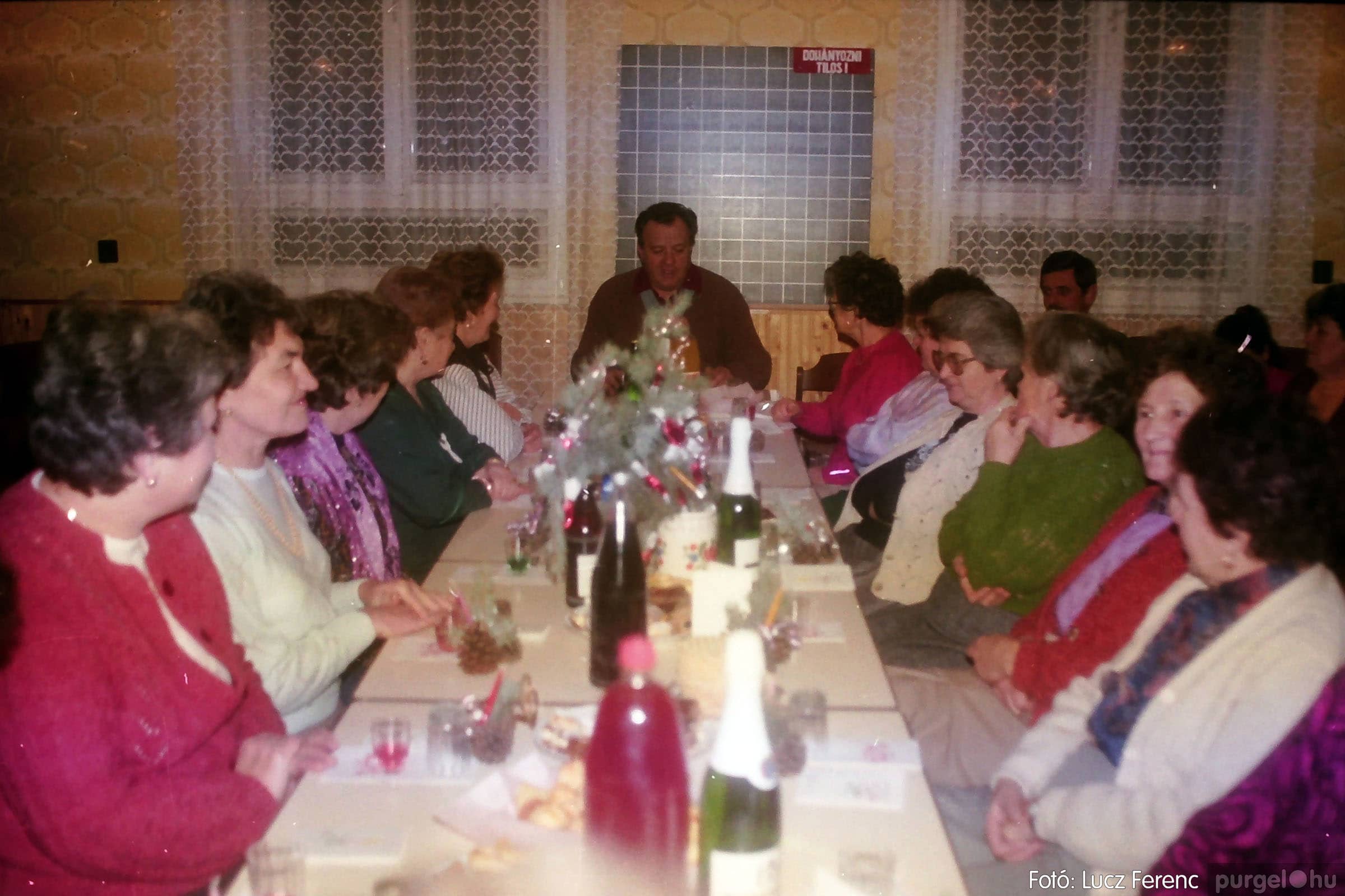 339 1990-es évek - Szép Öregkor Nyugdíjas Klub - Fotókː LUCZ FERENC©