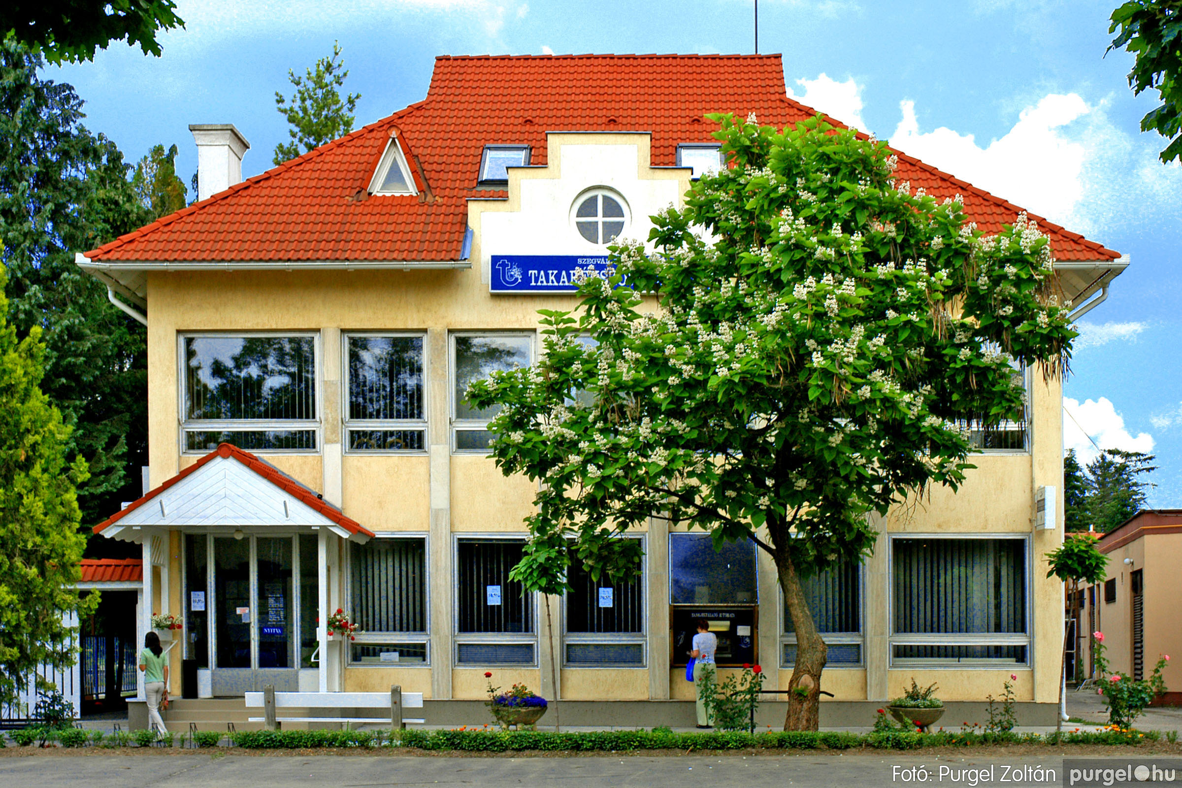 2004.06.24. Szegvár és Vidéke Takarékszövetkezet központ - Fotókː PURGEL ZOLTÁN©