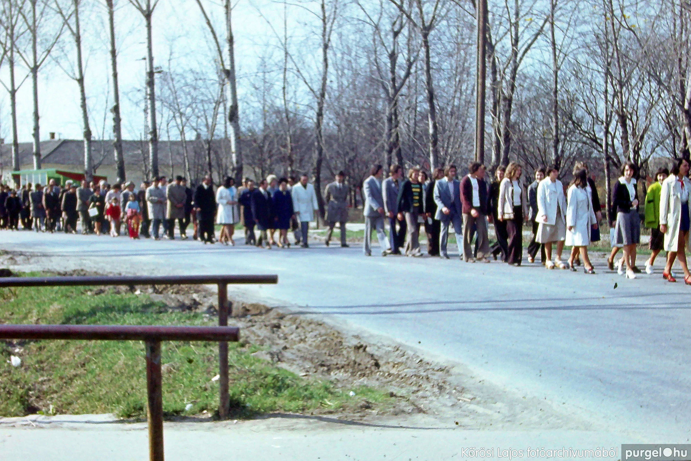 022 1970-es évek - Éljen Május elseje - Fotókː KŐRÖSI LAJOS©