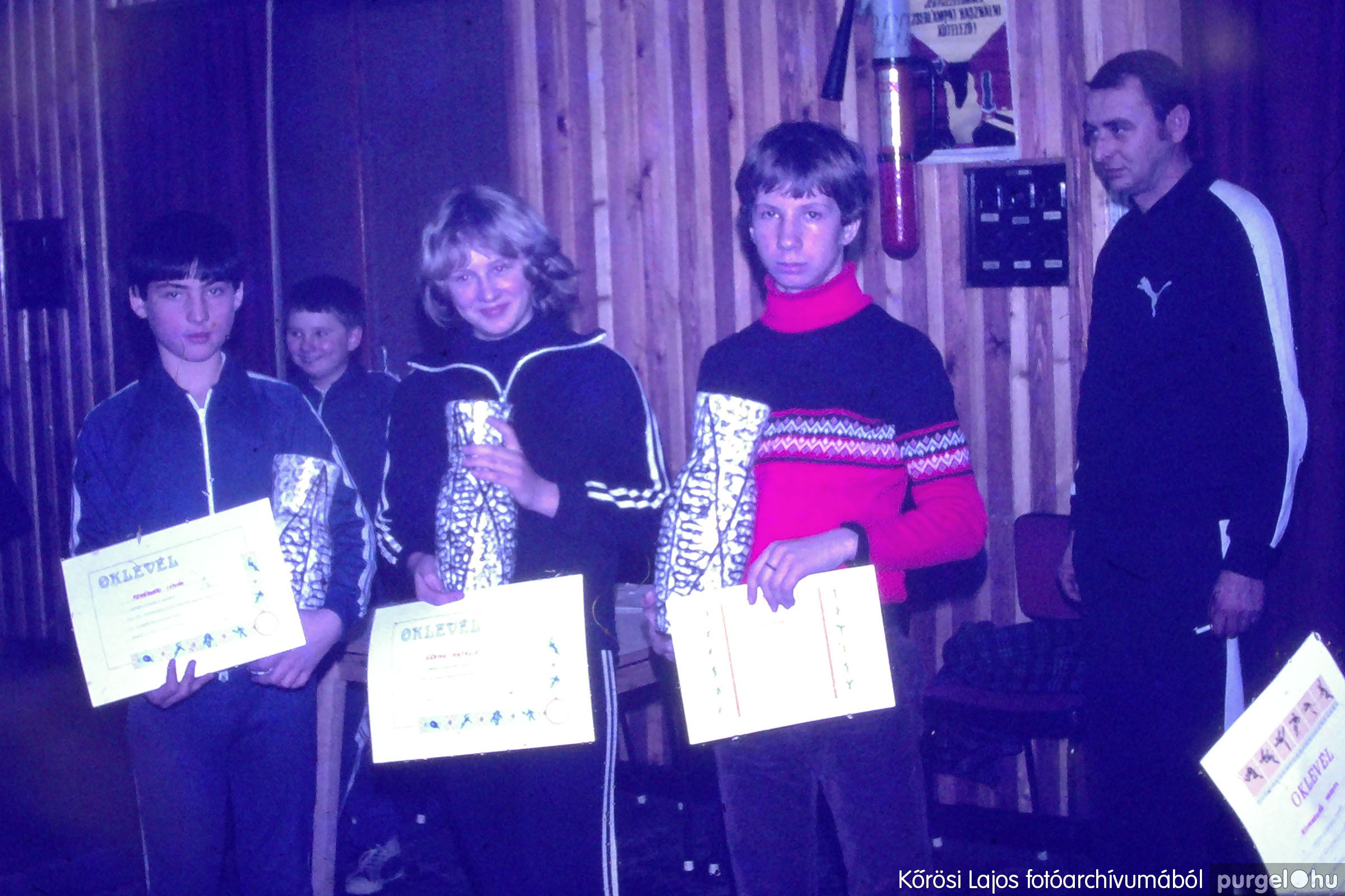 043 1980-as évek - Ifjúsági ping-pong verseny - Fotókː KŐRÖSI LAJOS©