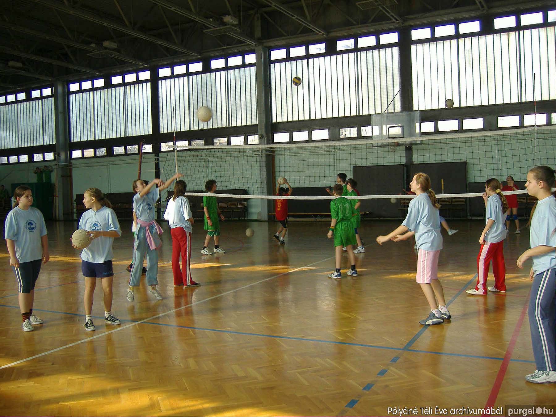 2007.03.08. Megyei röplabda diákolimpia - PÓLYÁNÉ TÉLI ÉVA archívumából